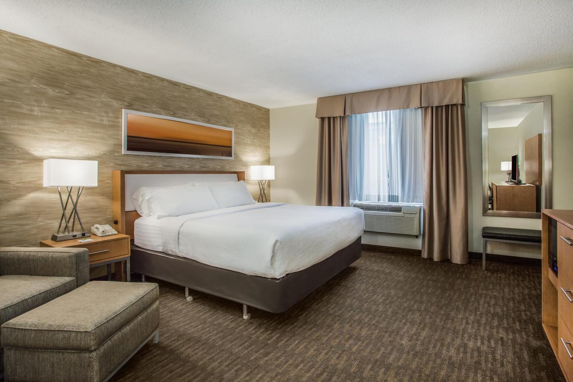 Premium King Room